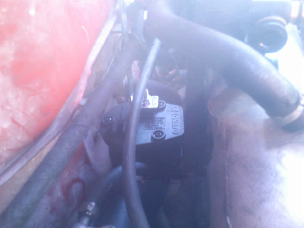 ugraeriokinisi-nissan-almera-hatchback (5)